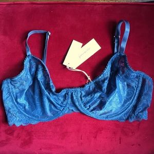 Lonely bra, sold by journelle, 36C super soft lace